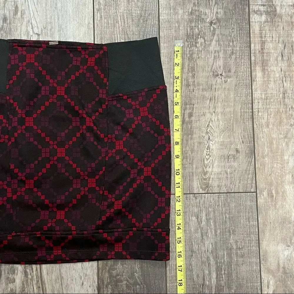 Free People Red Purple Black Geometric Stretchy Mini Skirt Diamond Shapes Medium